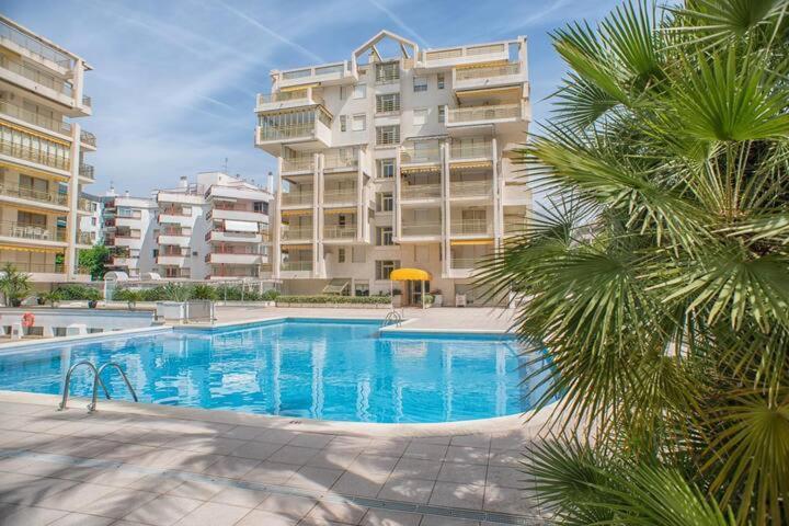 Salou Novelty Primera Linea De Mar Экстерьер фото